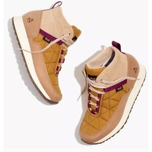 TEVA ReEmber Commute Waterproof Boots in Sesame/Medallion Size 6.5